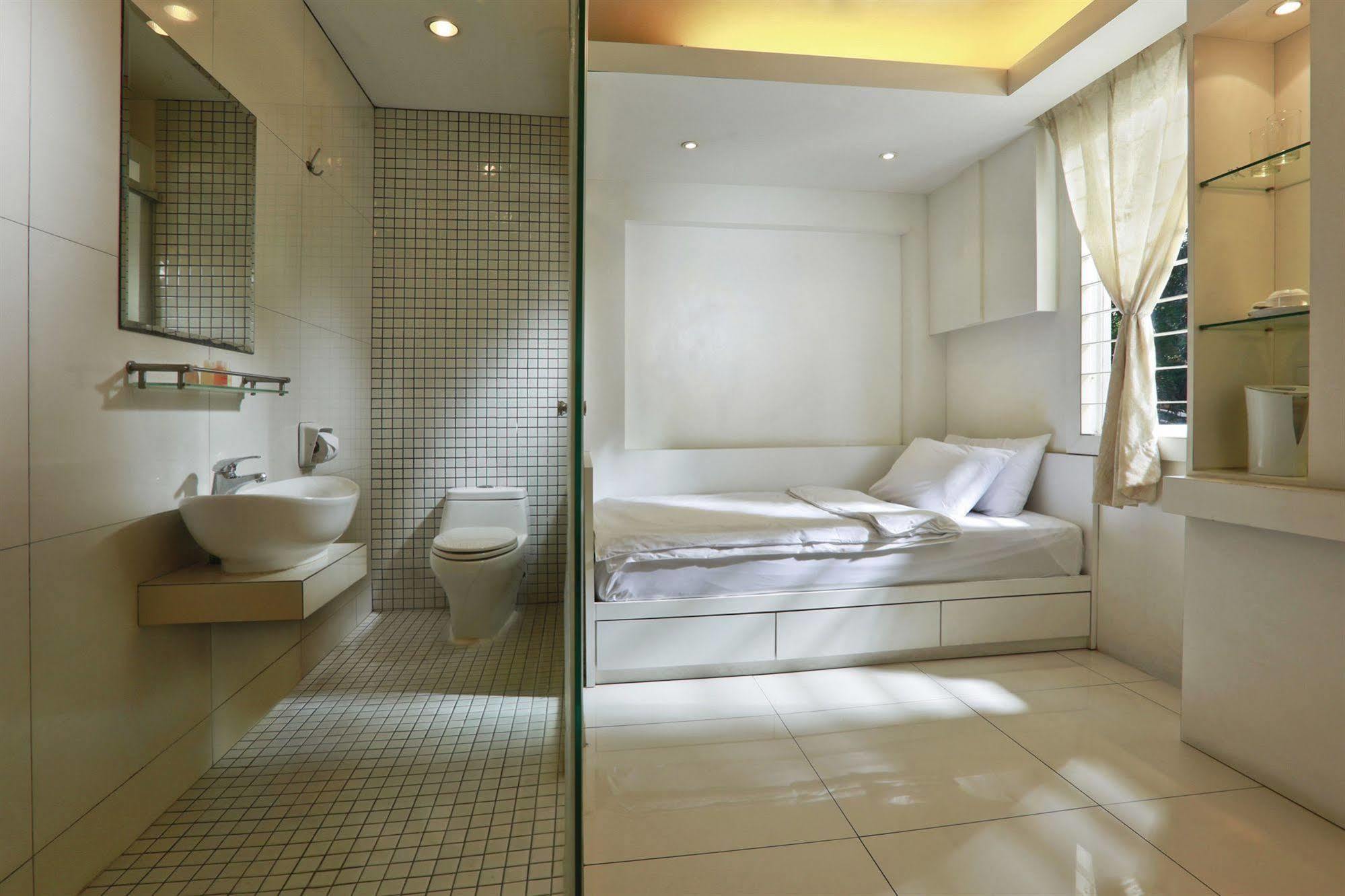 Hotel Dynasty 2*